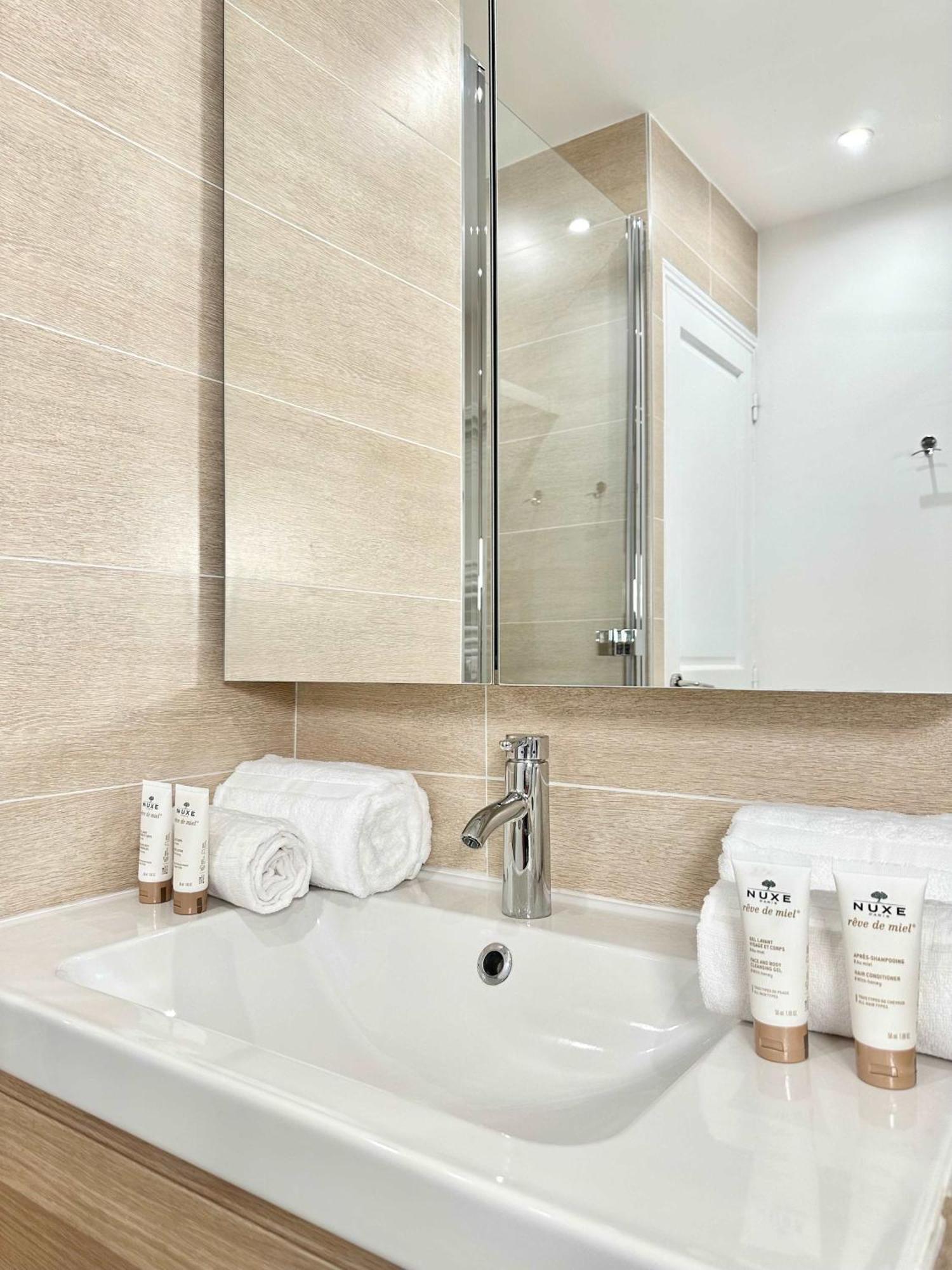 Deluxe Apartment Near The Tour Eiffel Paris Luaran gambar